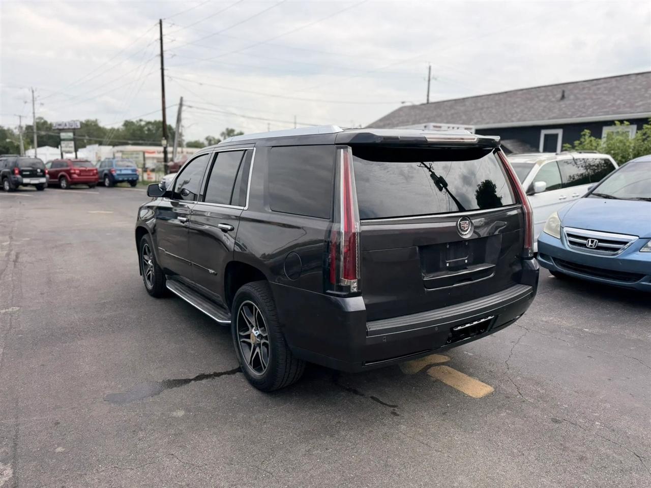Cadillac Escalade Luxury 4WD 2015