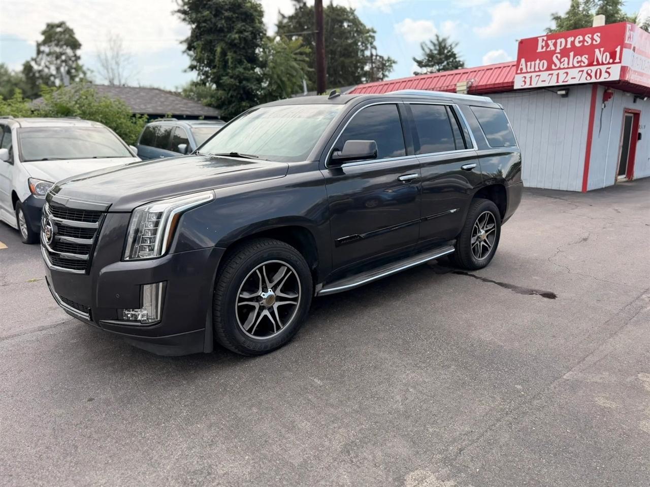 Cadillac Escalade Luxury 4WD 2015