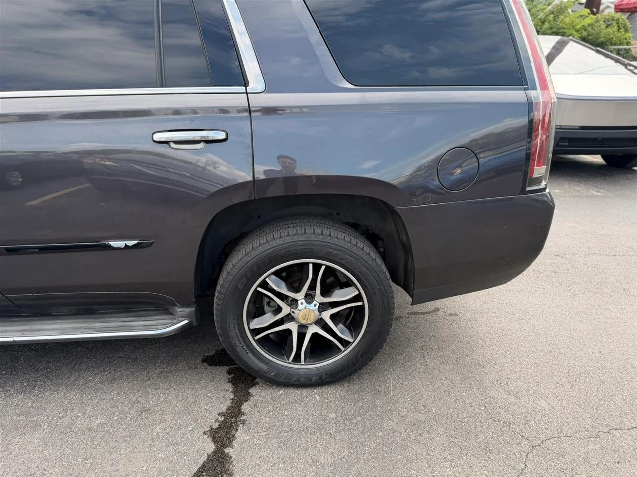 Cadillac Escalade Luxury 4WD 2015