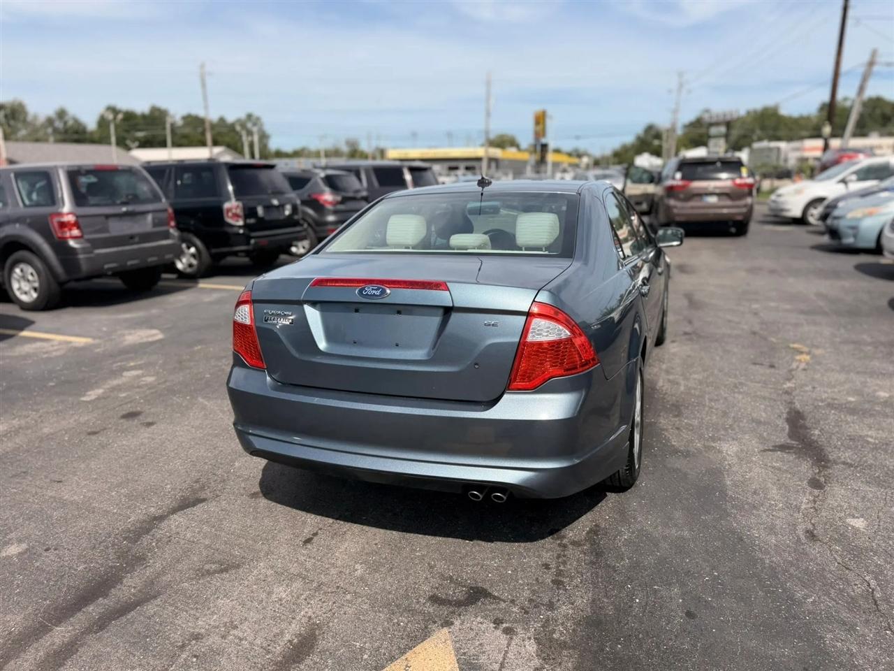 Ford Fusion SE 2012