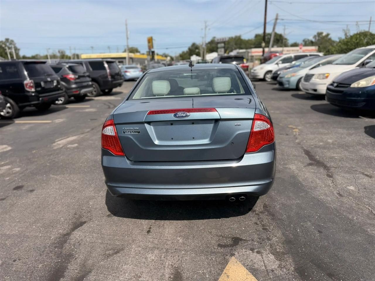 Ford Fusion SE 2012