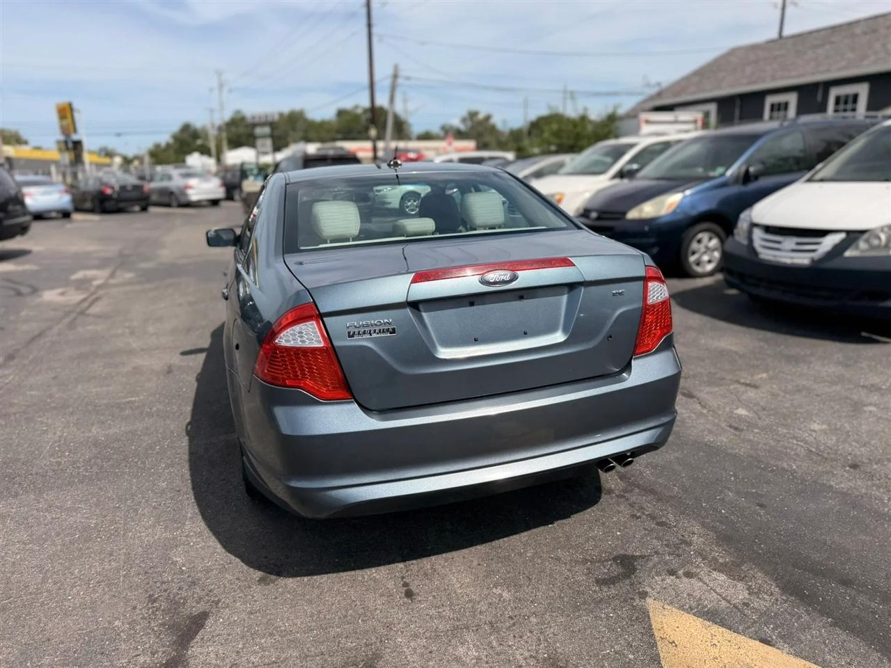 Ford Fusion SE 2012