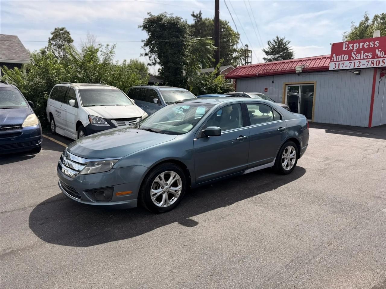 Ford Fusion SE 2012