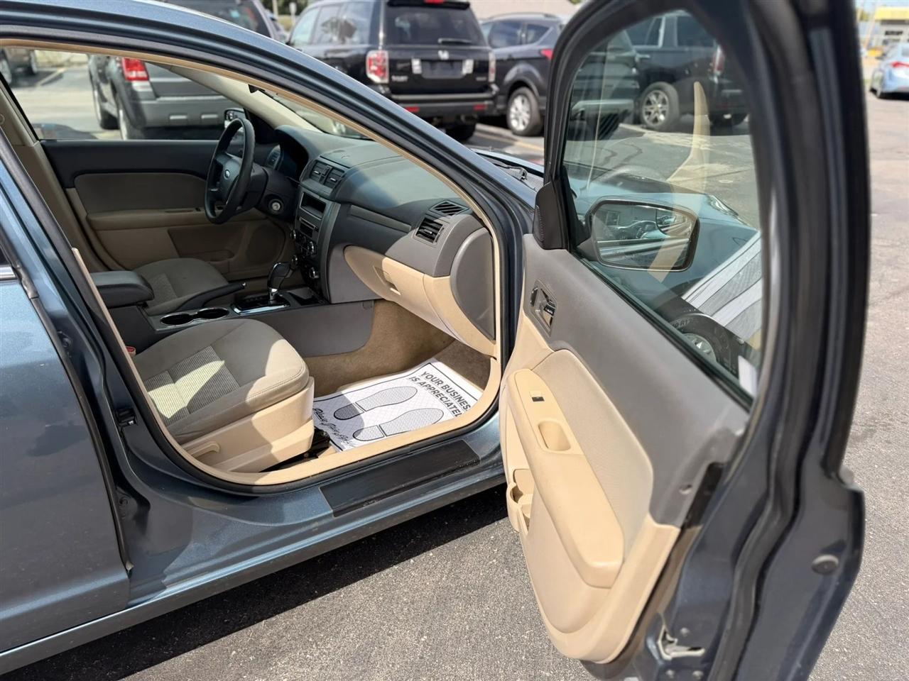 Ford Fusion SE 2012