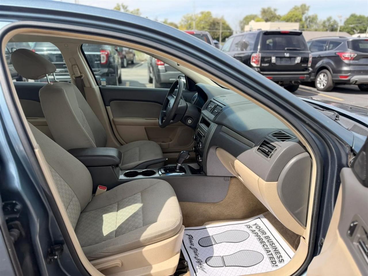Ford Fusion SE 2012