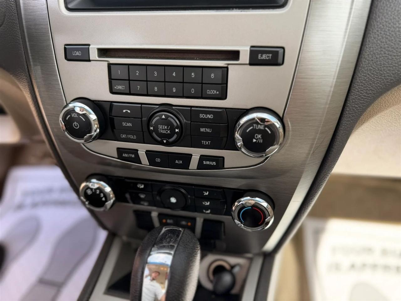Ford Fusion SE 2012