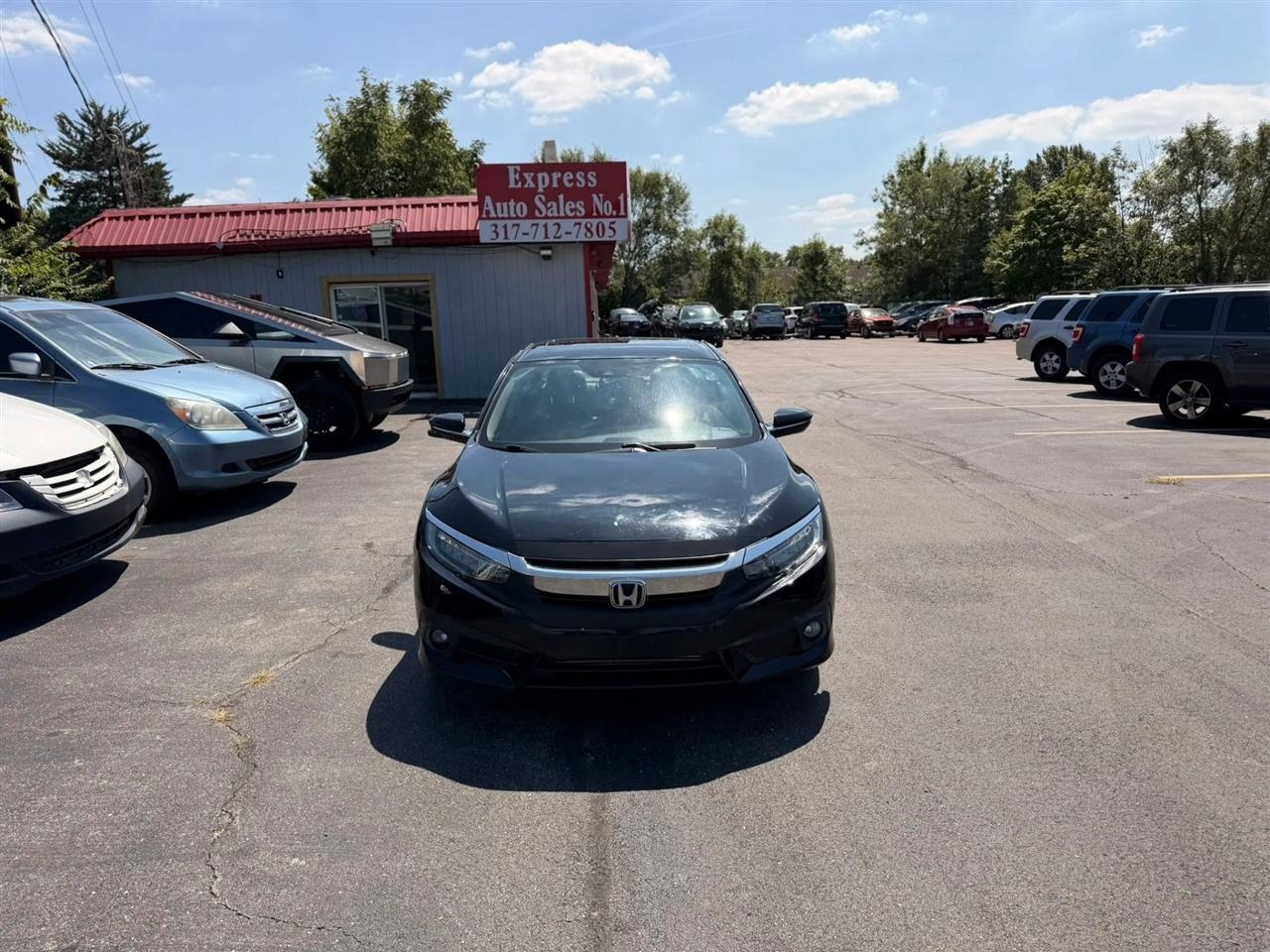 Honda Civic Touring Sedan CVT 2018