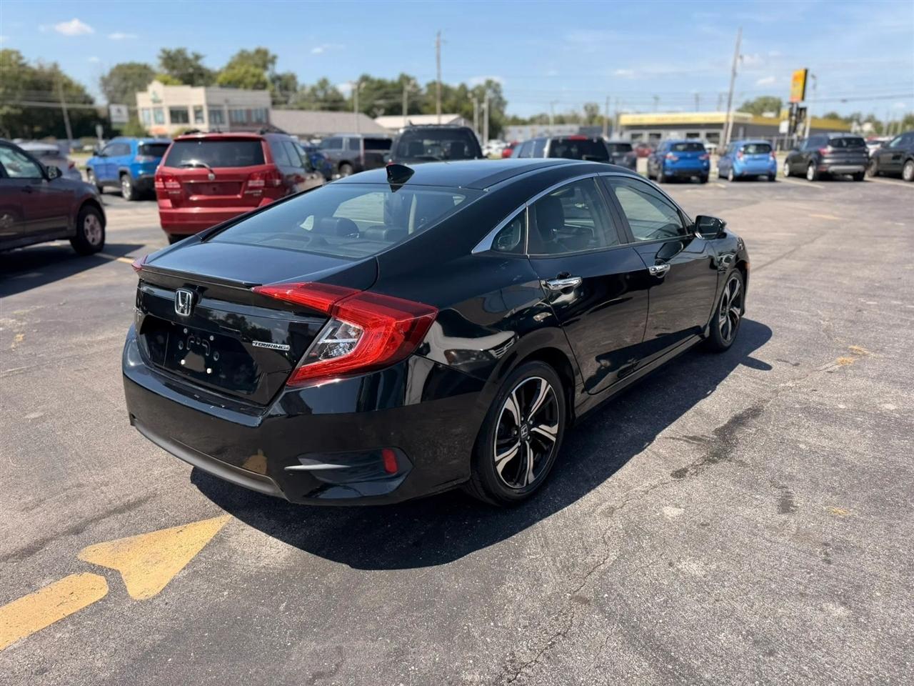 Honda Civic Touring Sedan CVT 2018