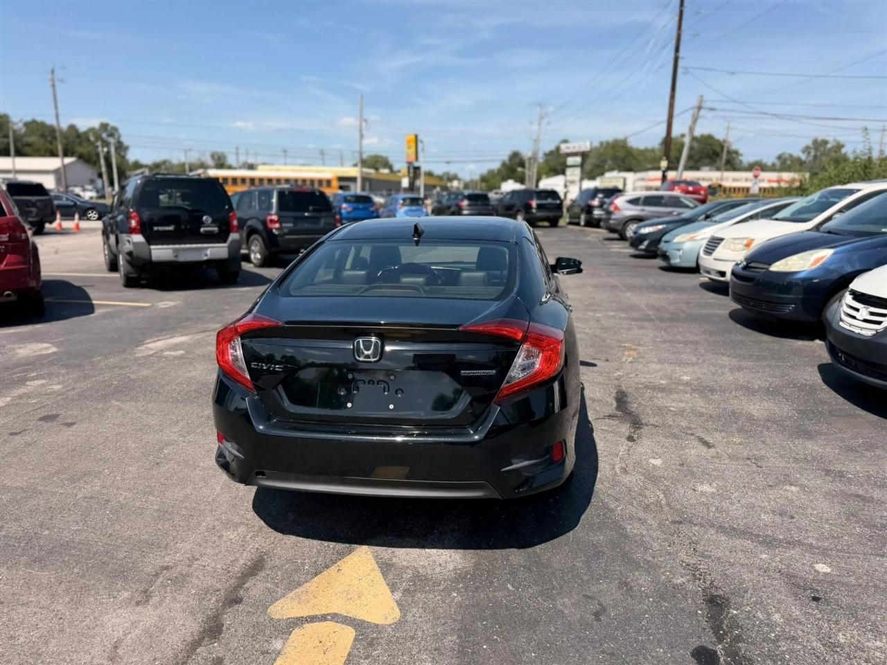 Honda Civic Touring Sedan CVT 2018