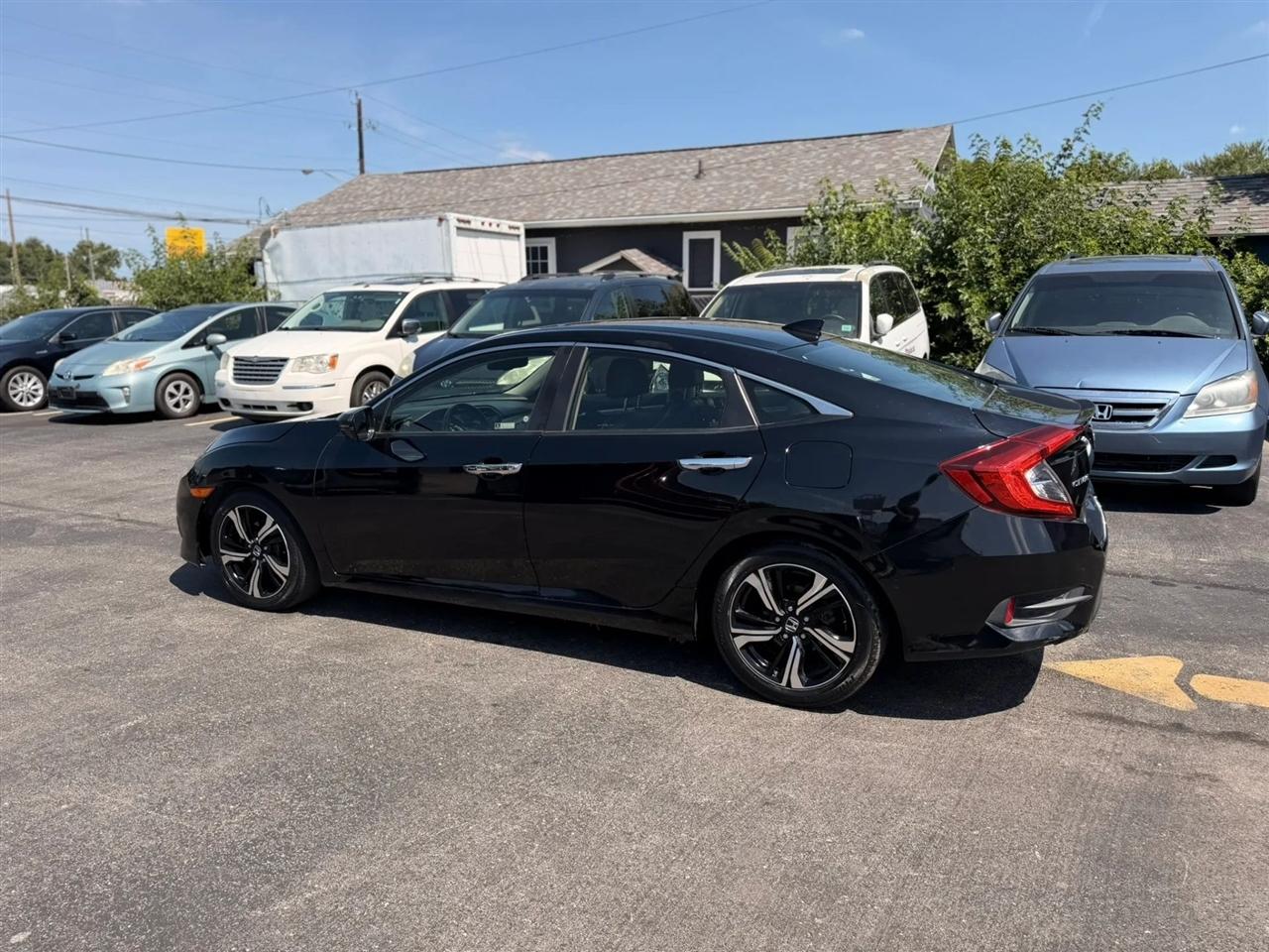 Honda Civic Touring Sedan CVT 2018