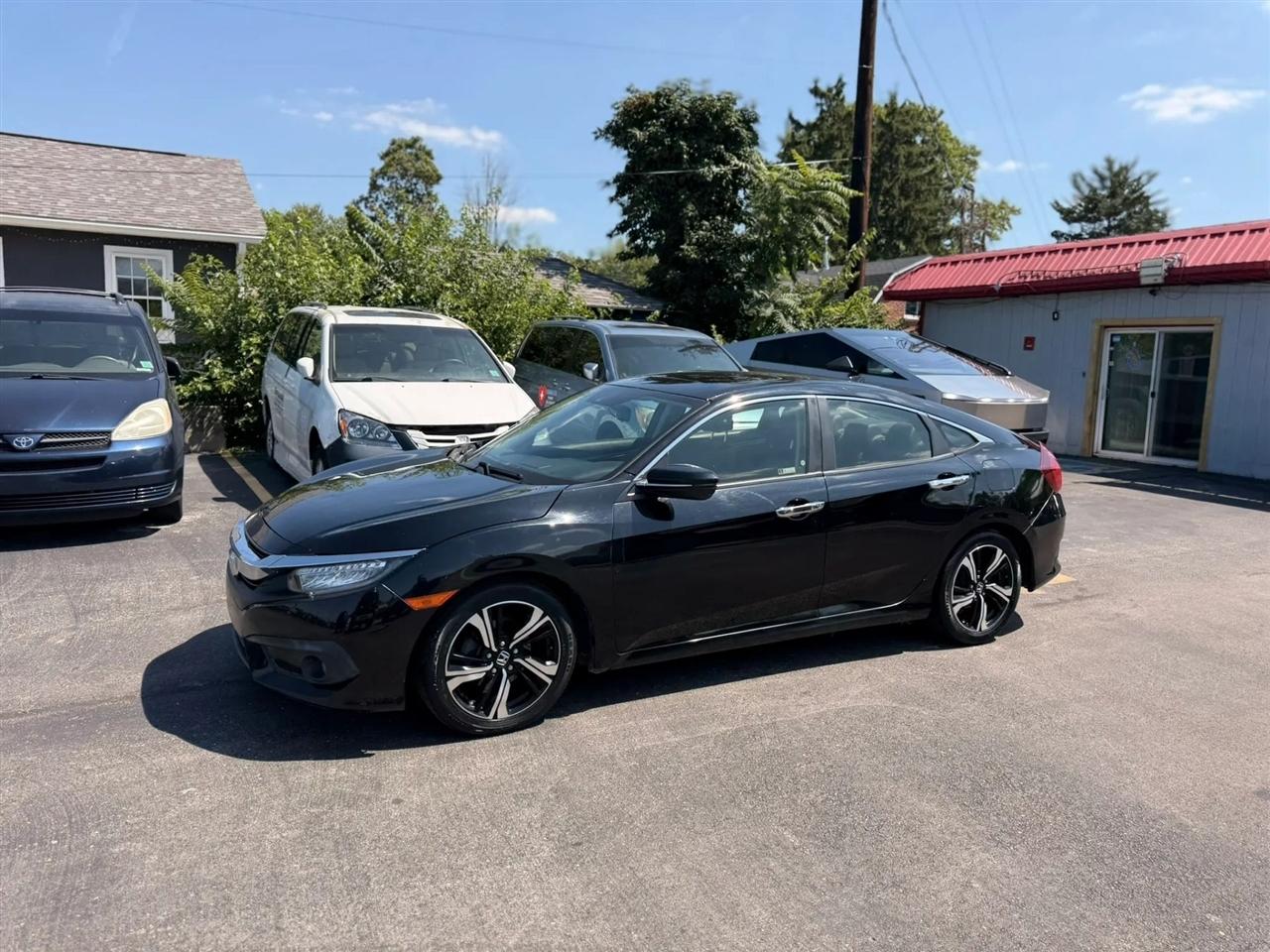 Honda Civic Touring Sedan CVT 2018