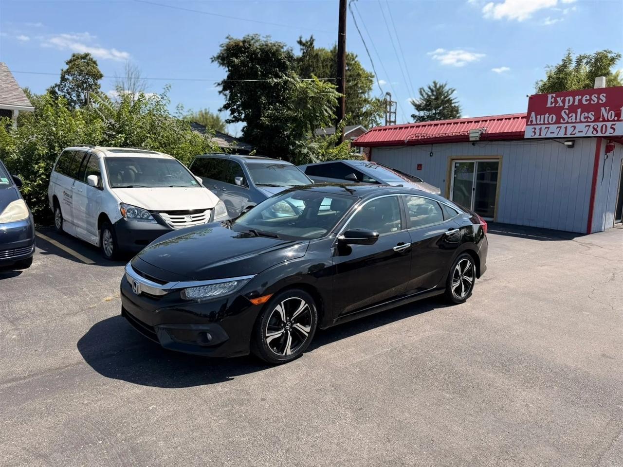 Honda Civic Touring Sedan CVT 2018