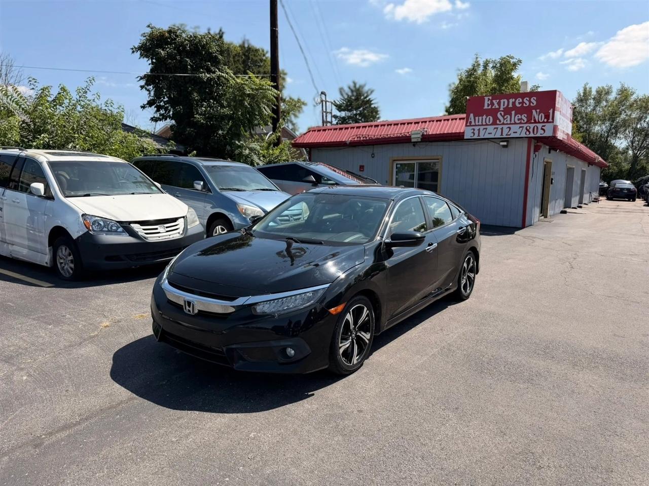Honda Civic Touring Sedan CVT 2018