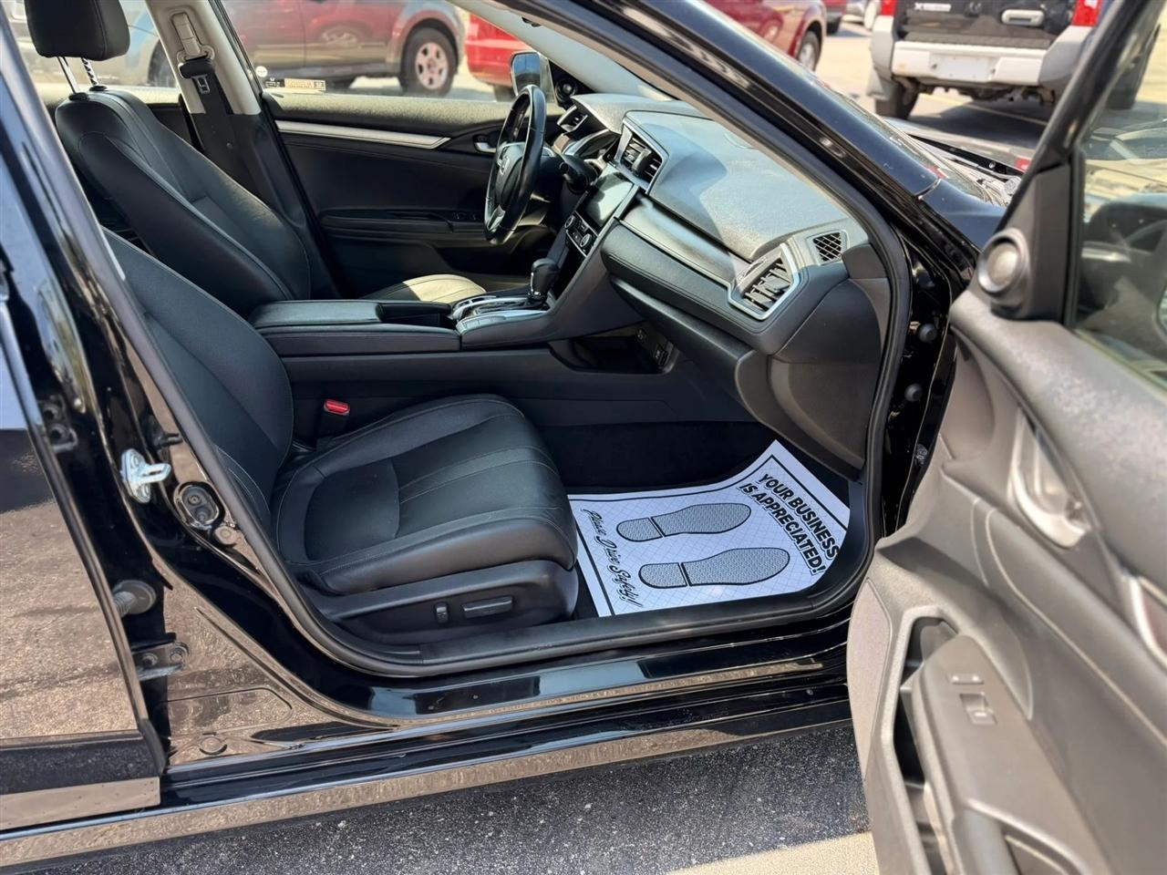 Honda Civic Touring Sedan CVT 2018
