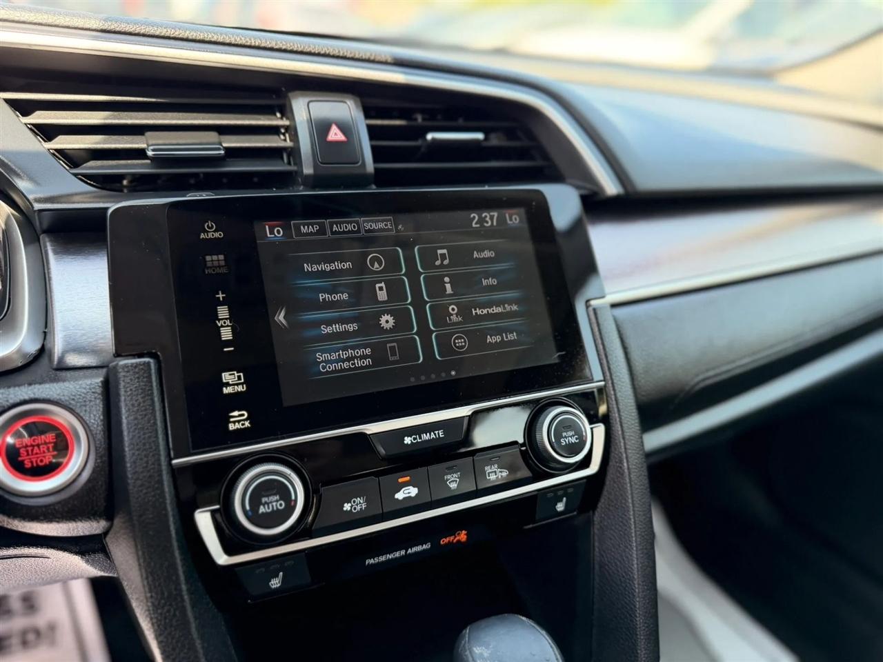 Honda Civic Touring Sedan CVT 2018