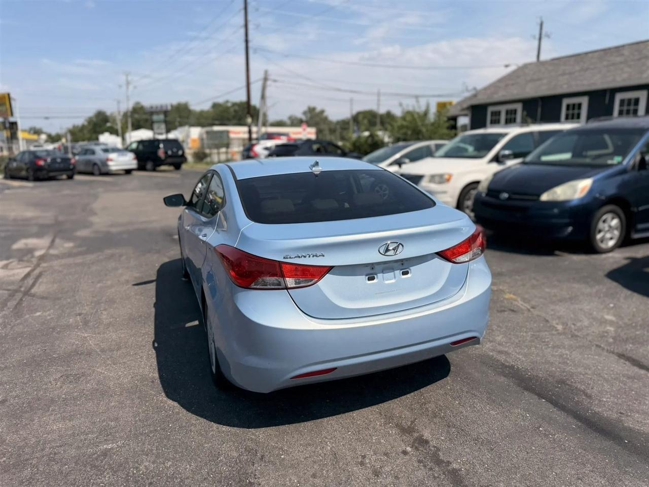 Hyundai Elantra GLS A/T 2013