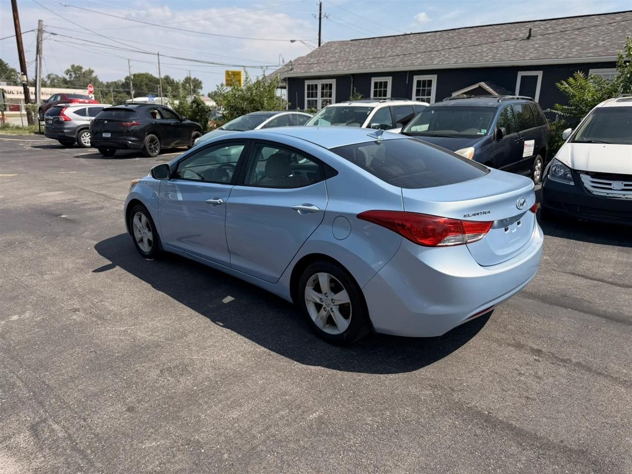 Hyundai Elantra GLS A/T 2013