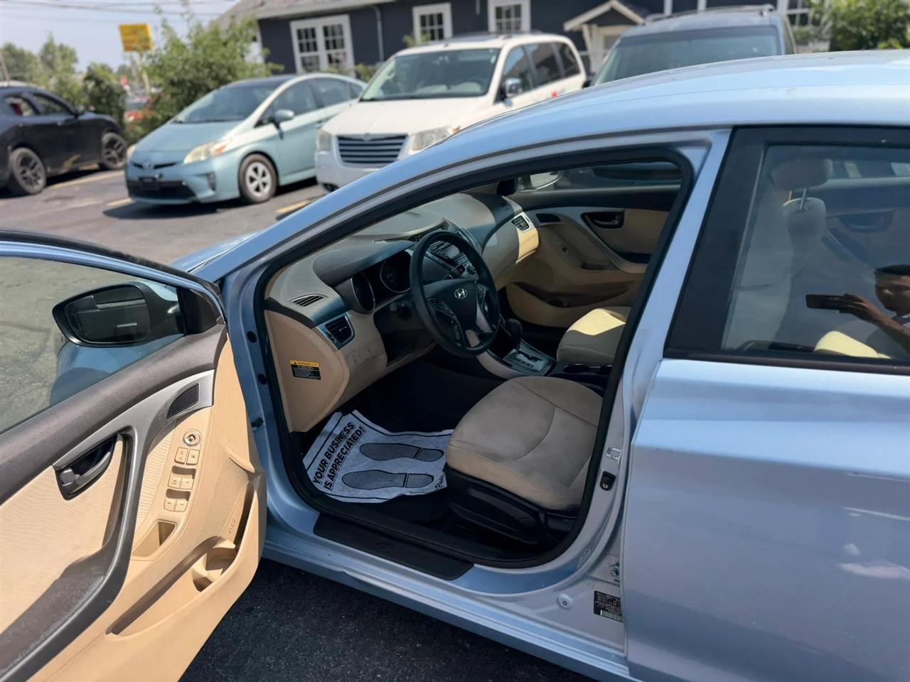 Hyundai Elantra GLS A/T 2013