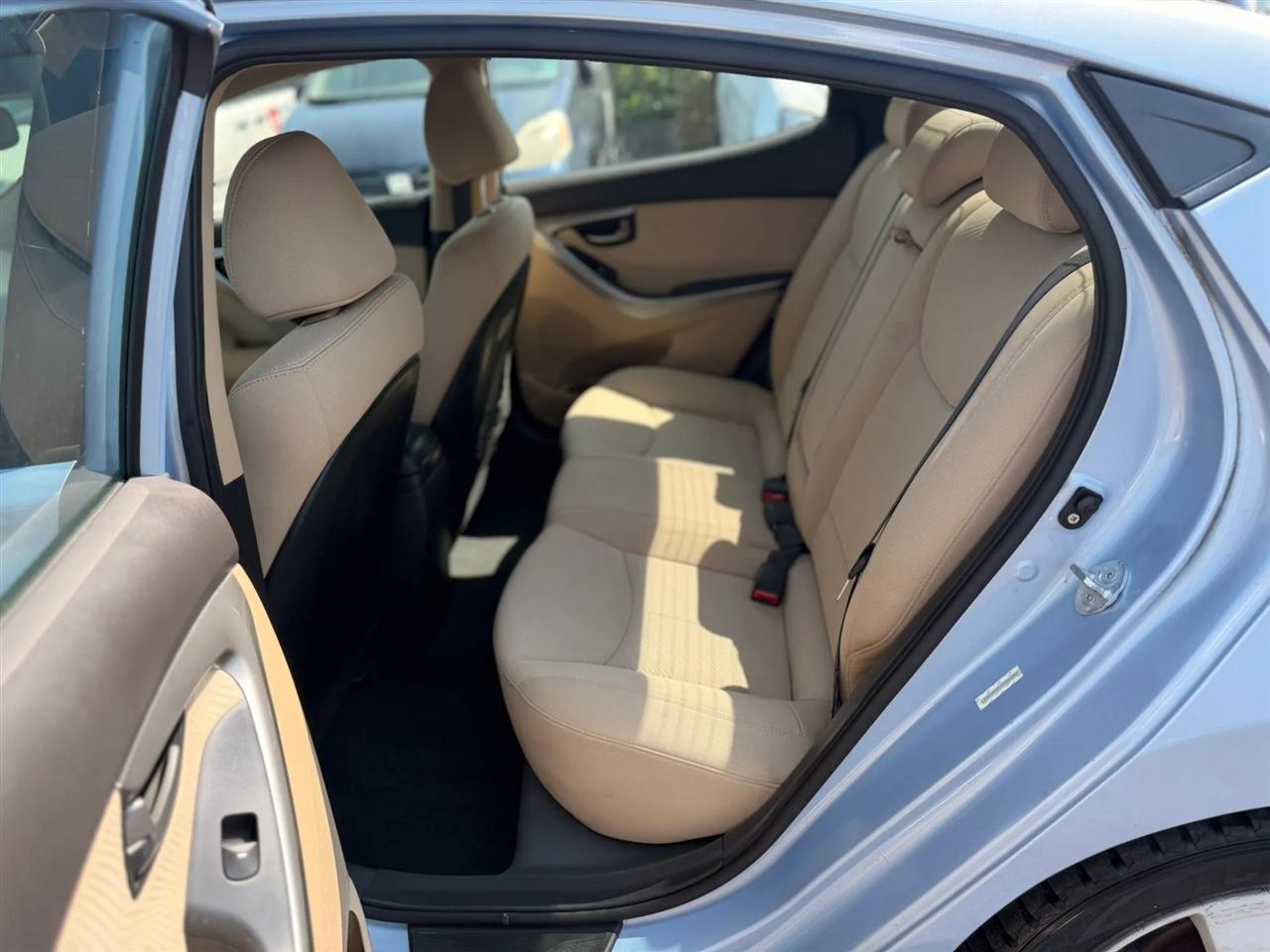 Hyundai Elantra GLS A/T 2013