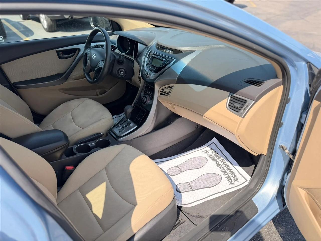 Hyundai Elantra GLS A/T 2013