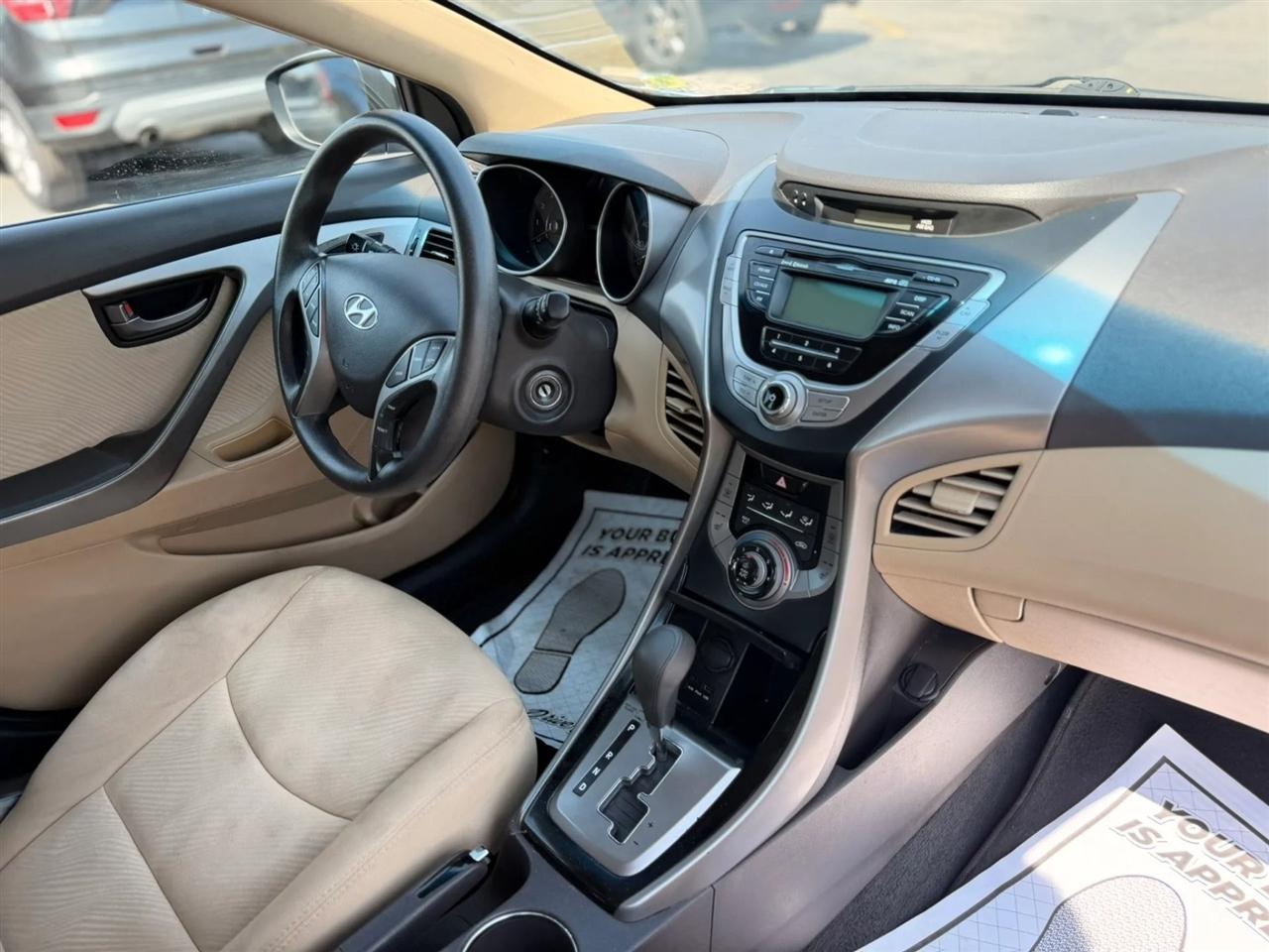 Hyundai Elantra GLS A/T 2013
