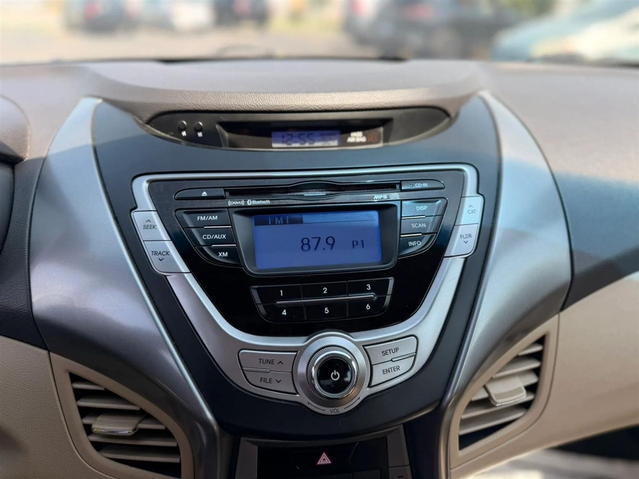 Hyundai Elantra GLS A/T 2013
