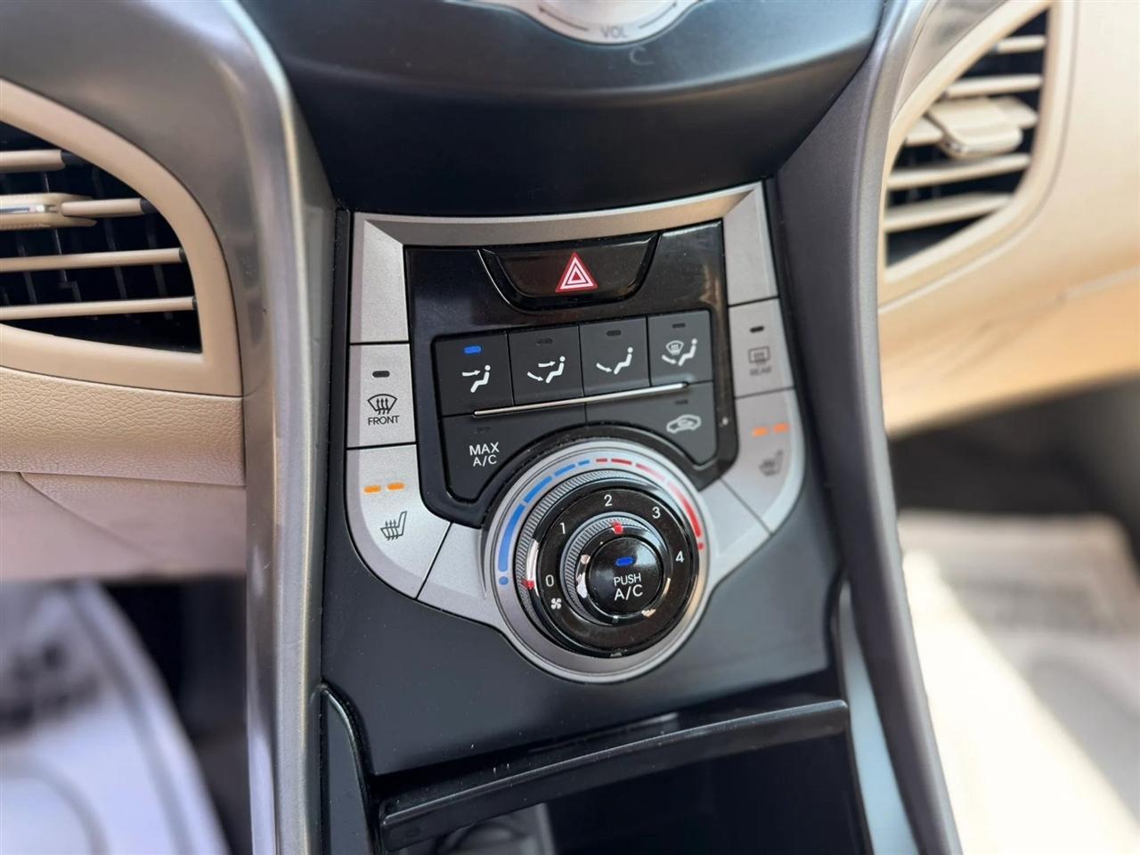 Hyundai Elantra GLS A/T 2013
