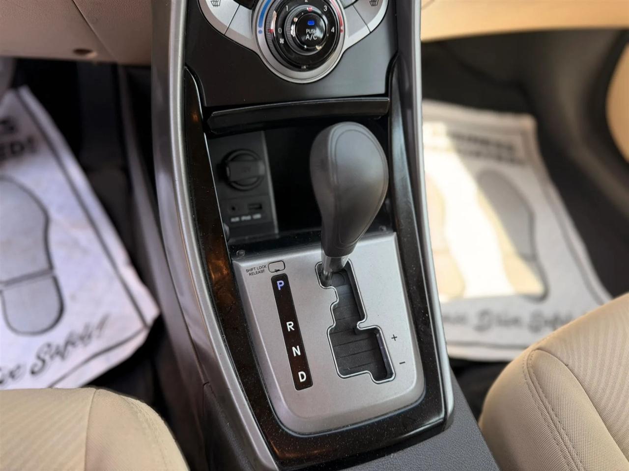 Hyundai Elantra GLS A/T 2013
