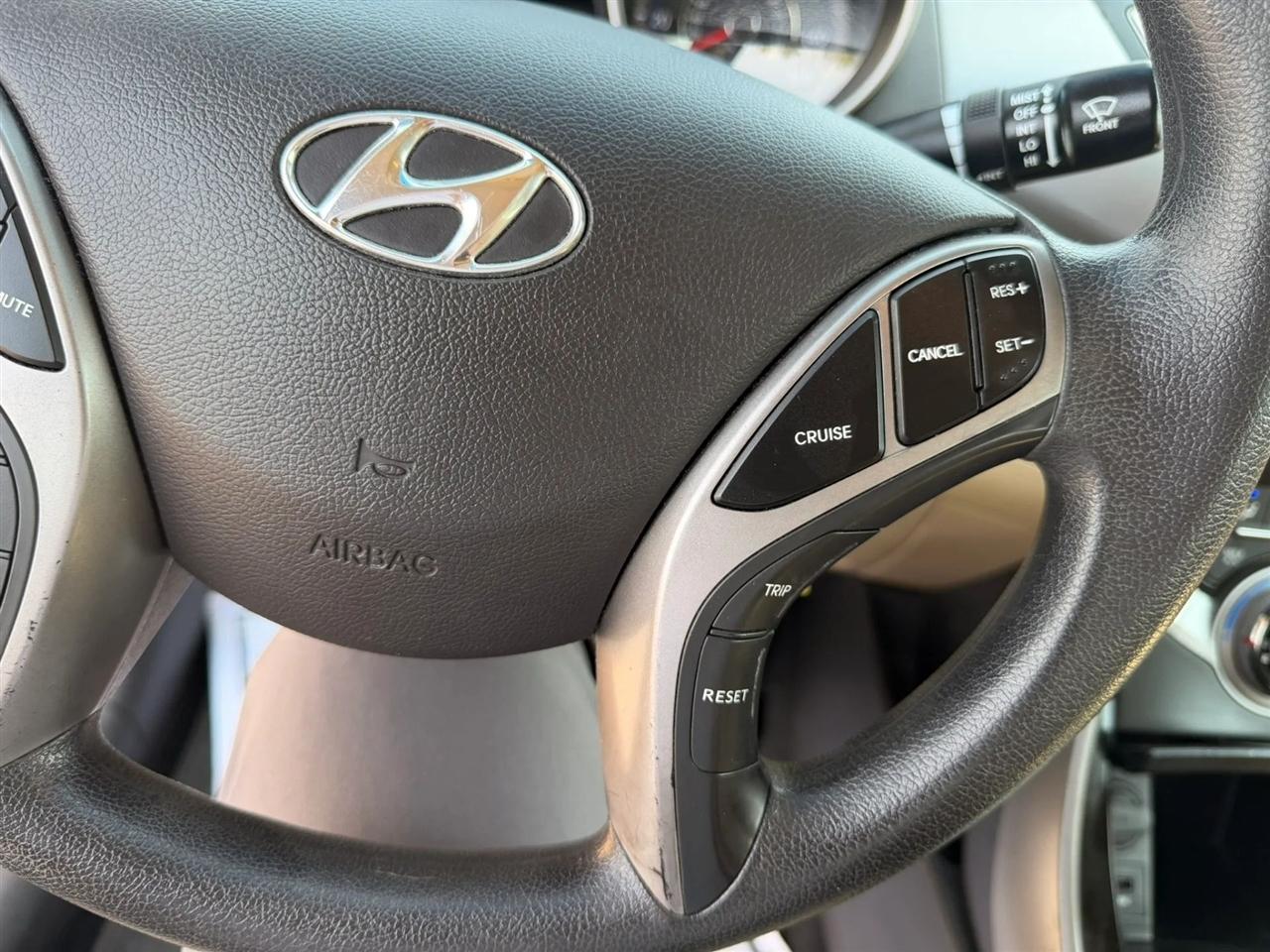 Hyundai Elantra GLS A/T 2013