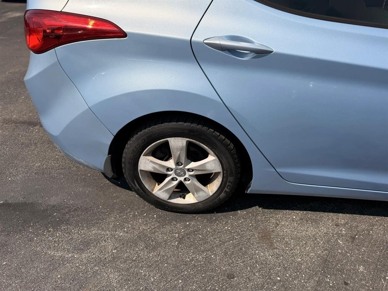 Hyundai Elantra GLS A/T 2013