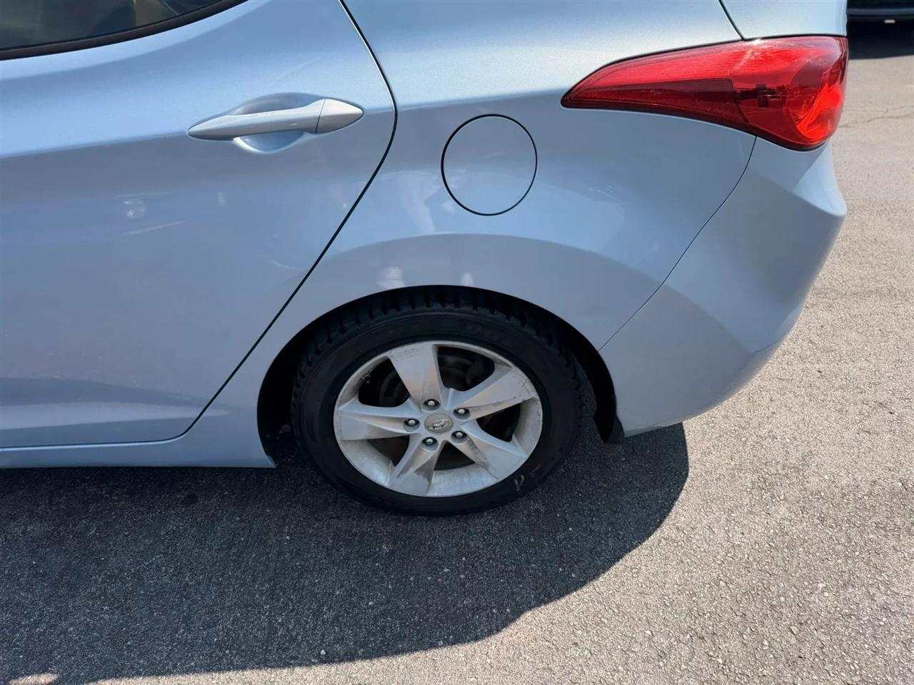 Hyundai Elantra GLS A/T 2013