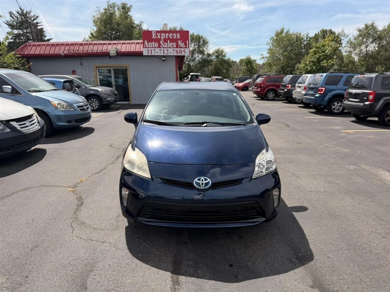 Toyota Prius Prius V 2012