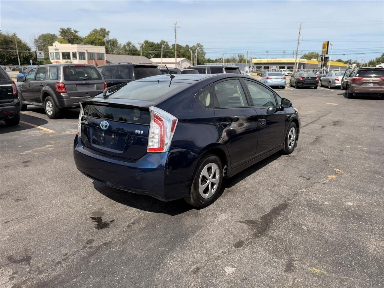 Toyota Prius Prius V 2012