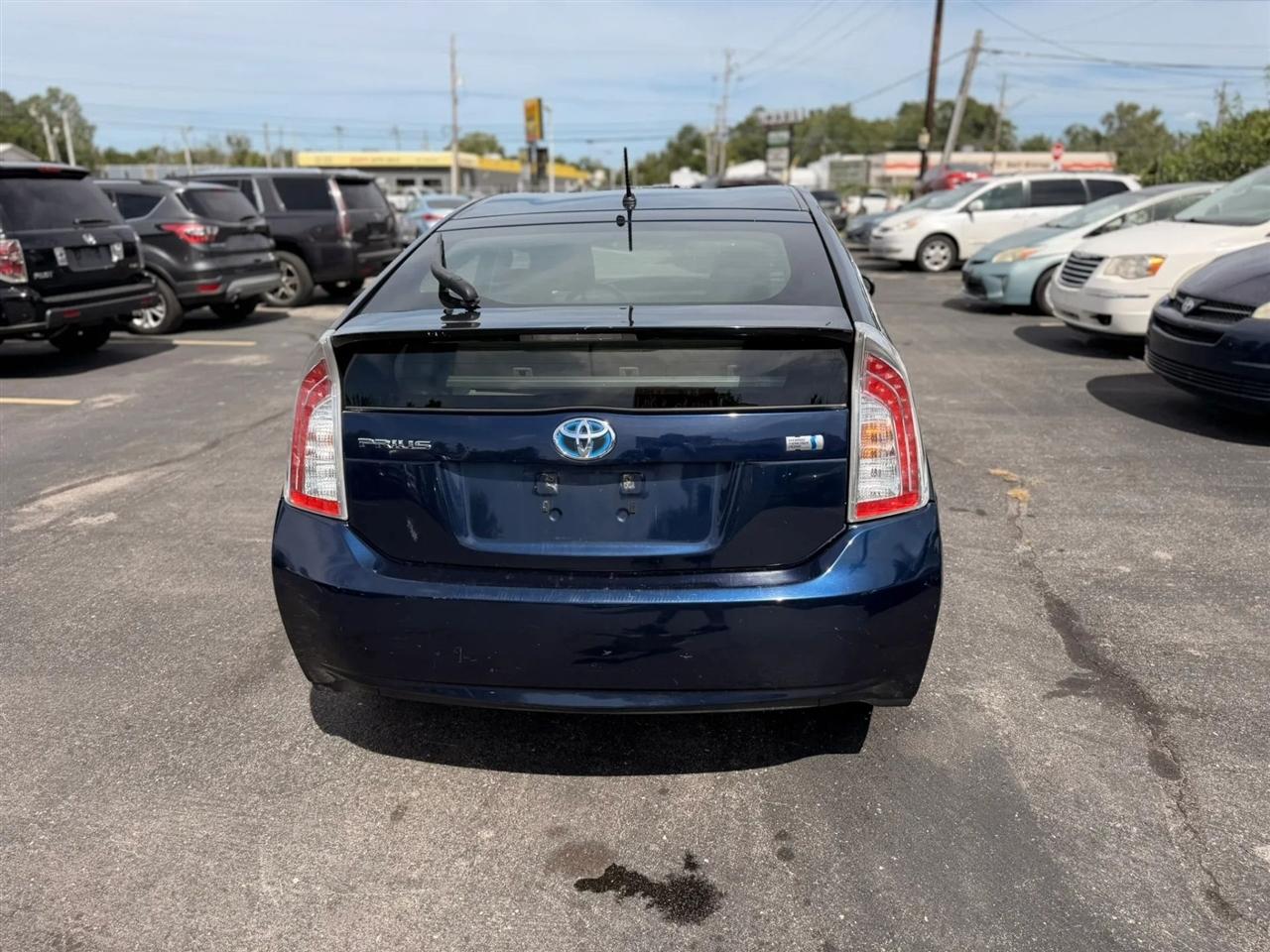 Toyota Prius Prius V 2012