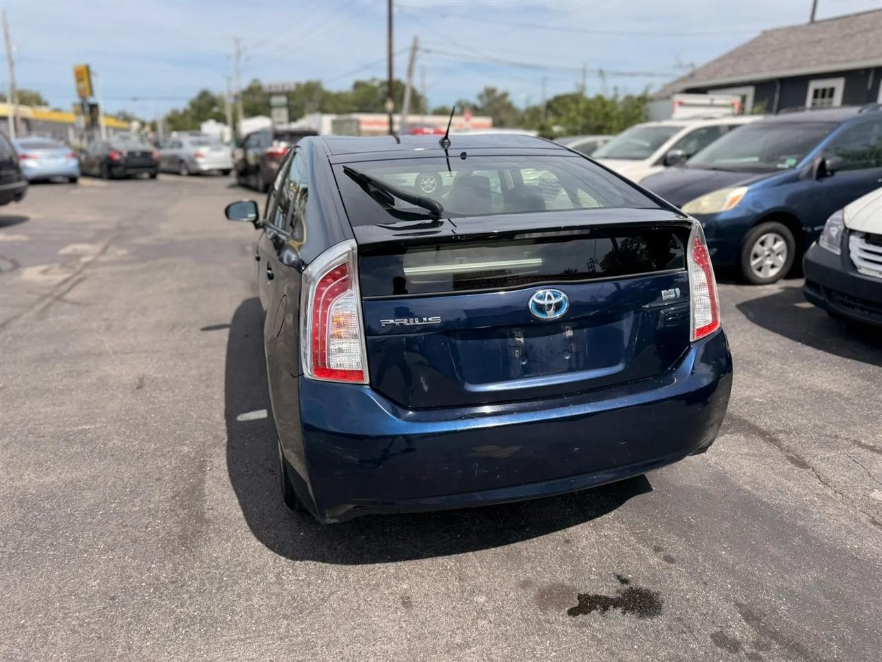 Toyota Prius Prius V 2012