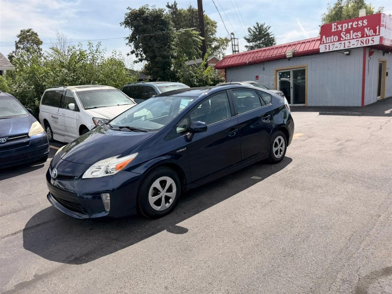 Toyota Prius Prius V 2012
