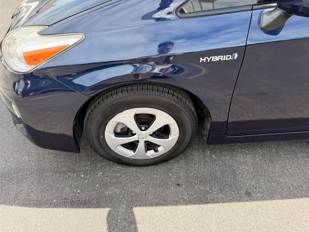 Toyota Prius Prius V 2012