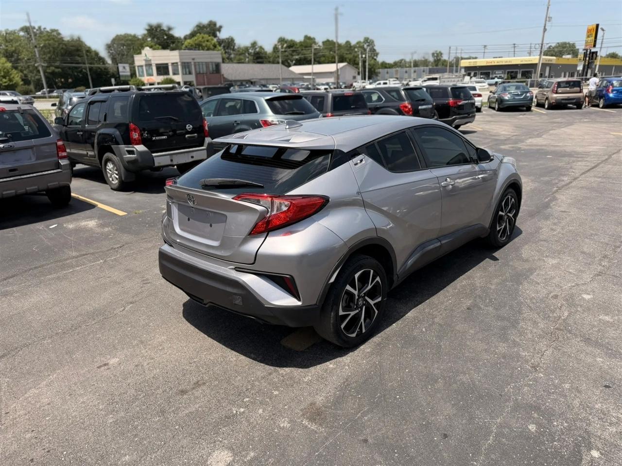 Toyota C-HR XLE 2018