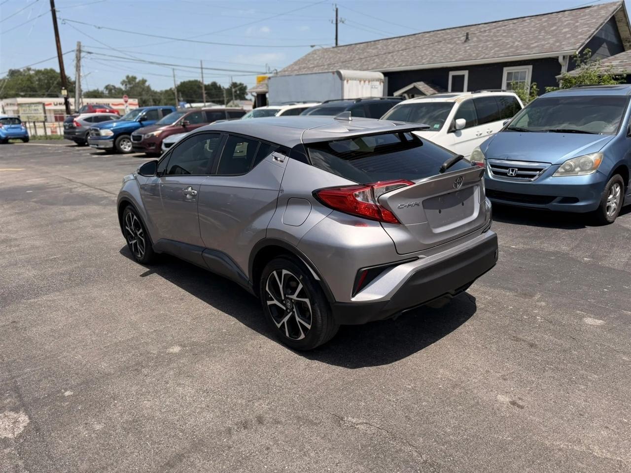 Toyota C-HR XLE 2018