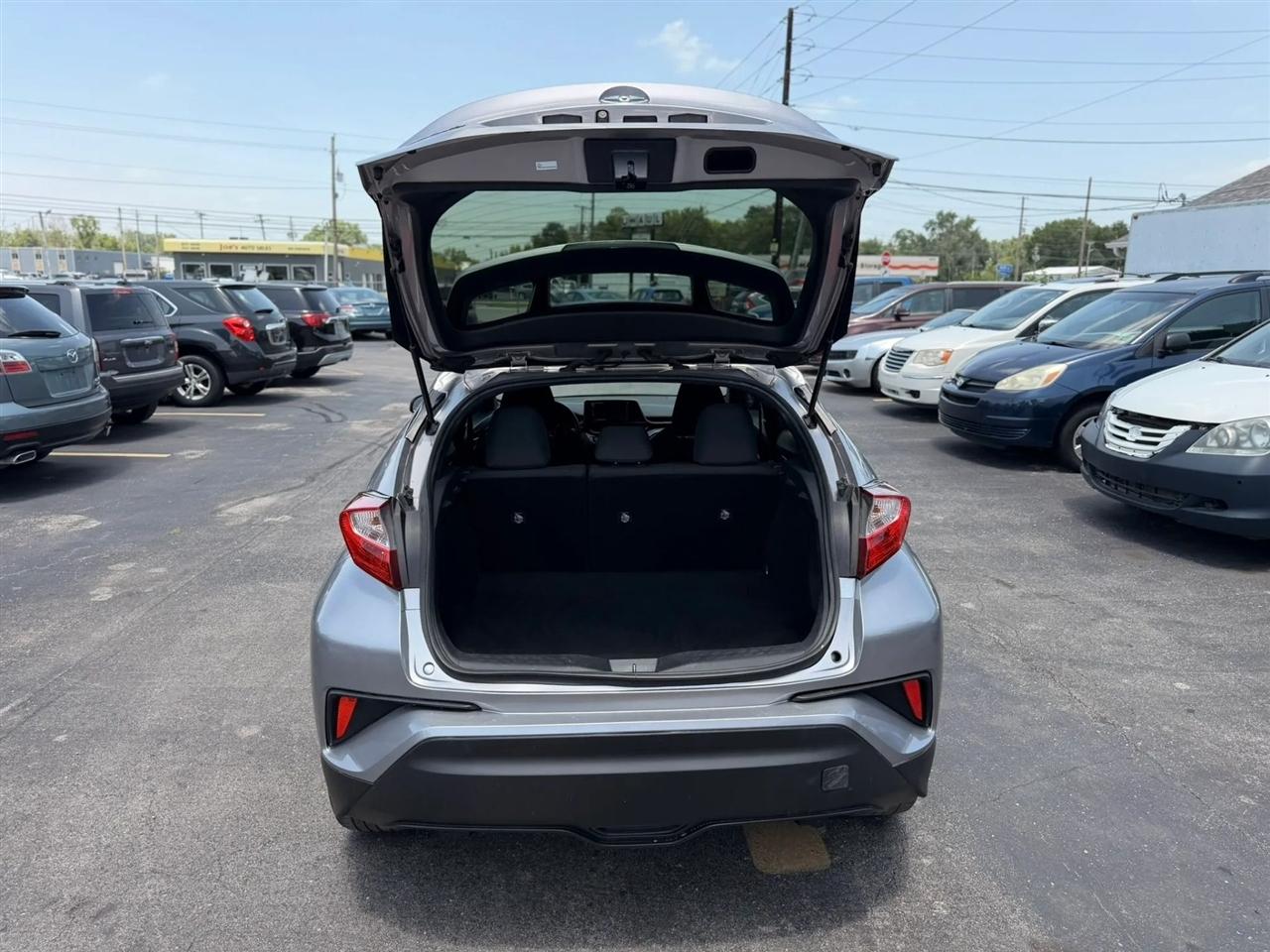 Toyota C-HR XLE 2018