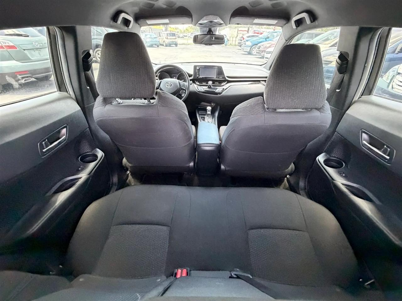 Toyota C-HR XLE 2018