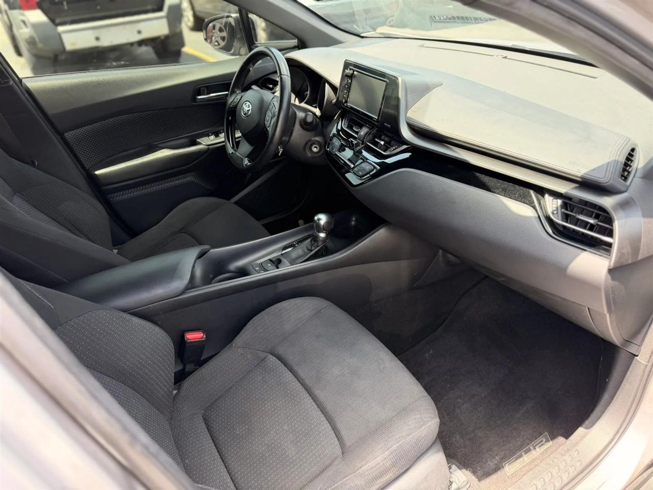 Toyota C-HR XLE 2018