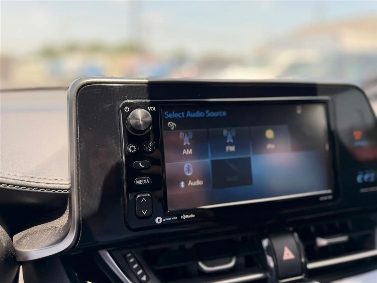Toyota C-HR XLE 2018