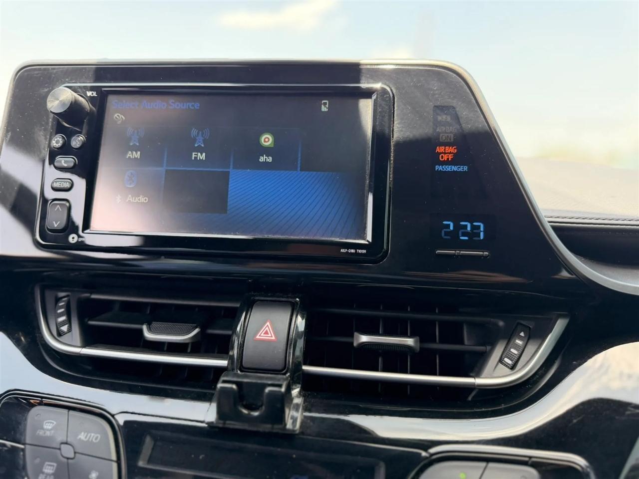 Toyota C-HR XLE 2018