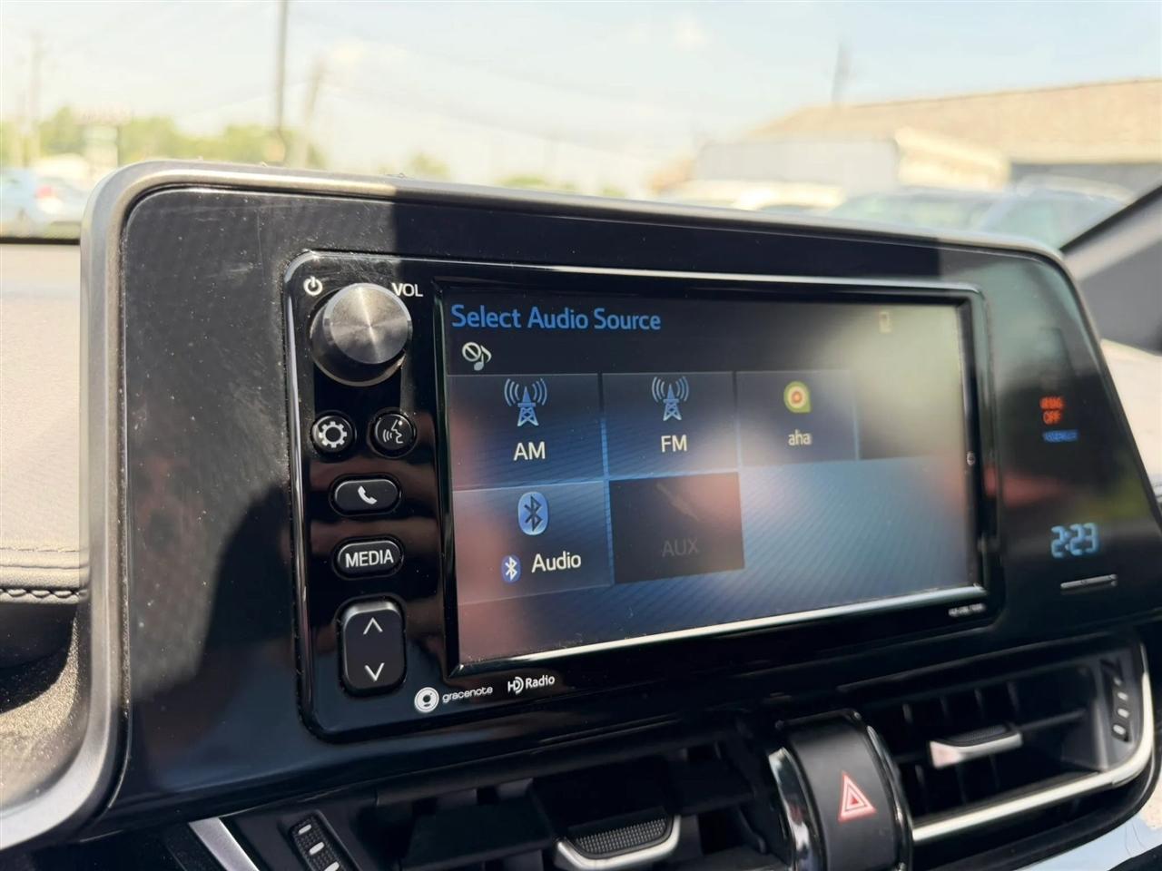 Toyota C-HR XLE 2018
