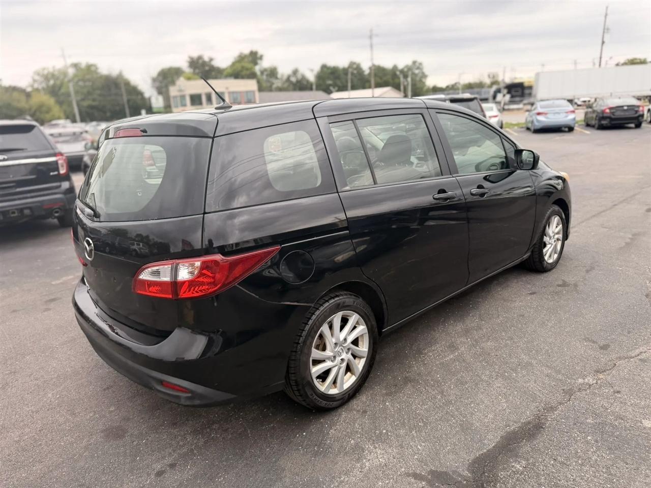 Mazda MAZDA5 Sport 2012