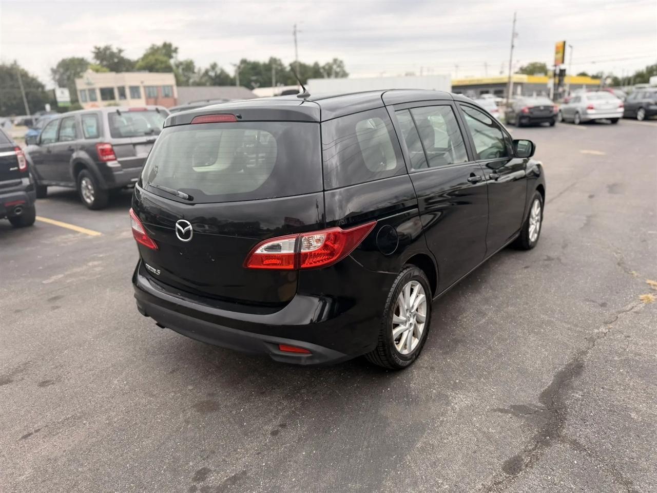 Mazda MAZDA5 Sport 2012