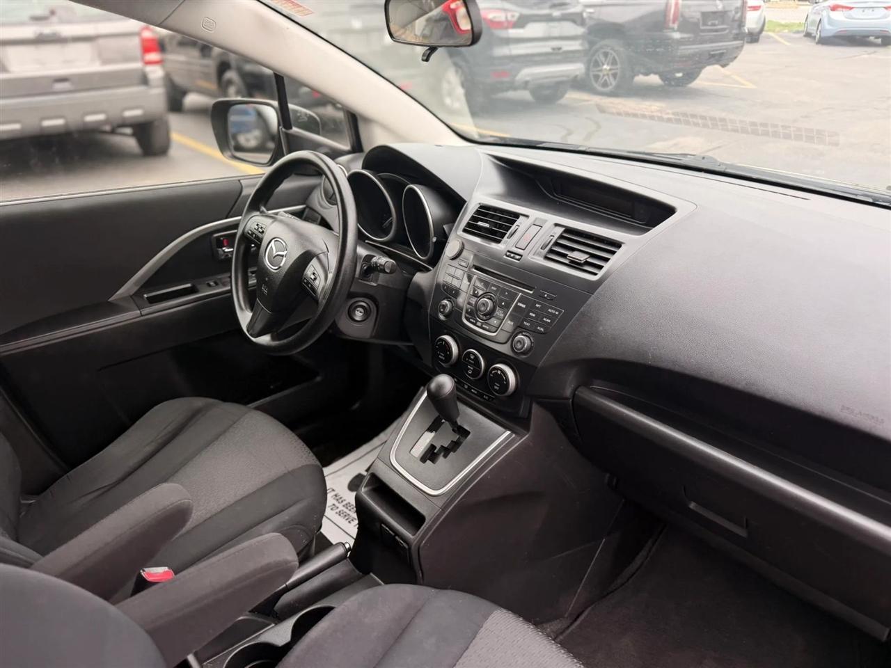 Mazda MAZDA5 Sport 2012