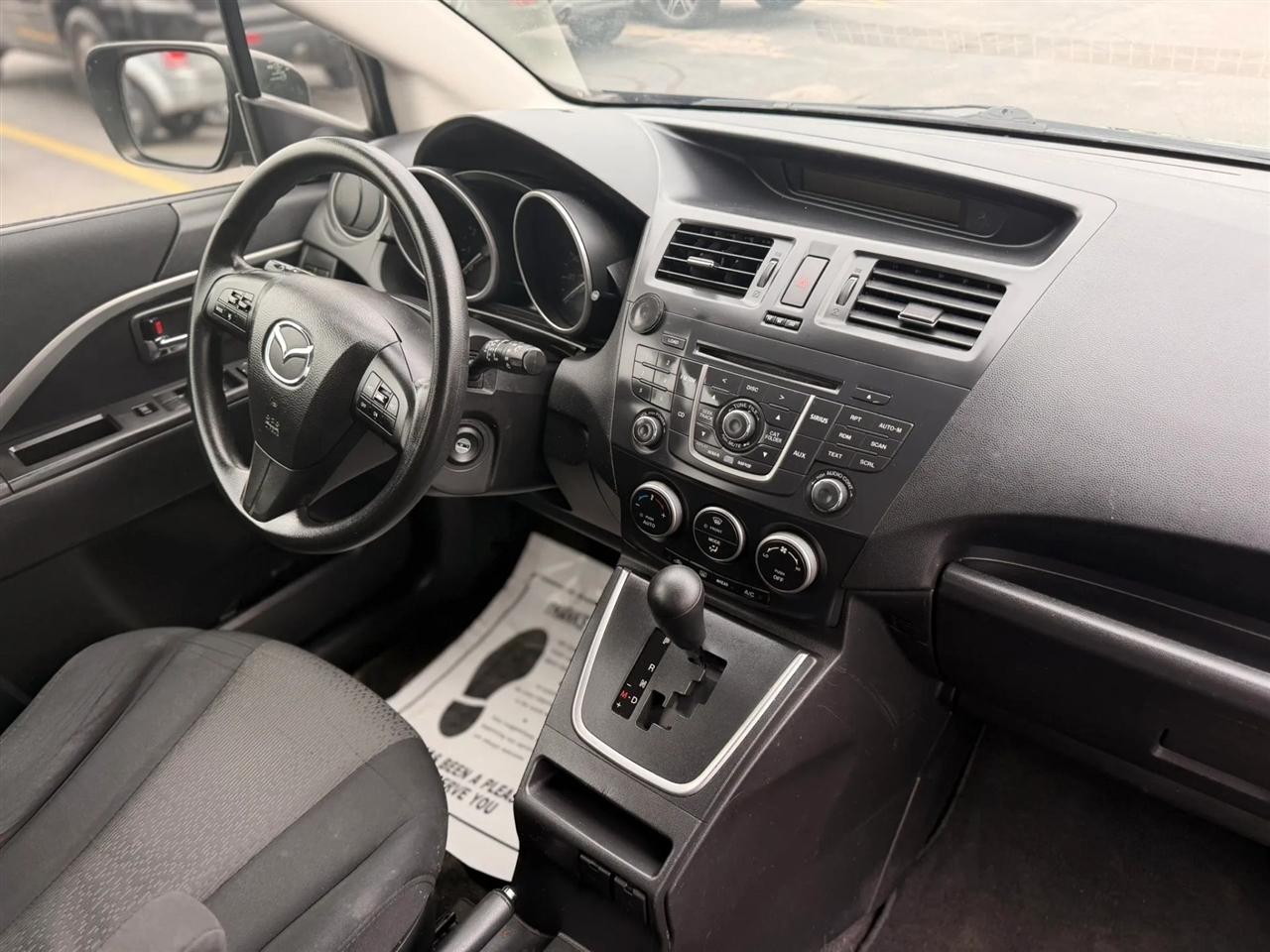 Mazda MAZDA5 Sport 2012