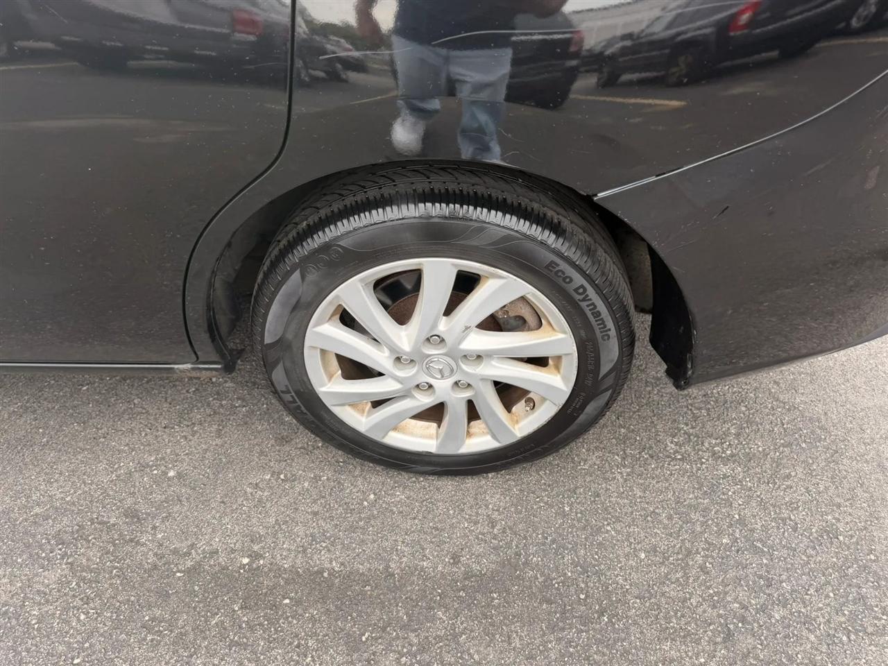 Mazda MAZDA5 Sport 2012